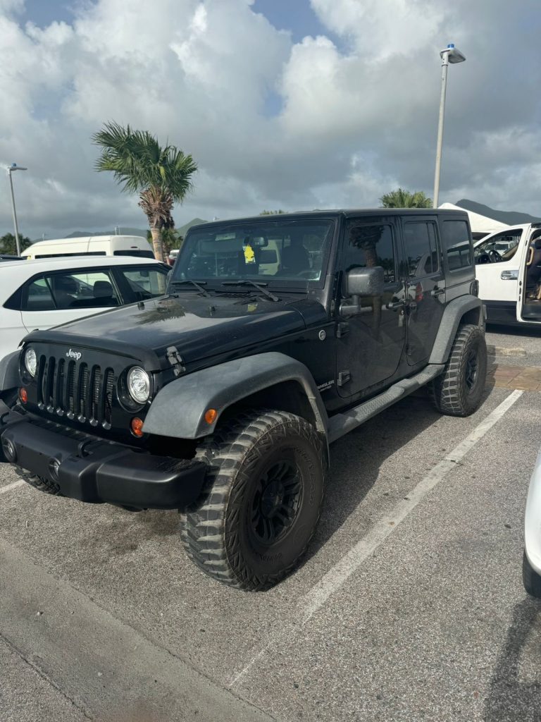 2013 Black Jeep Wrangle
